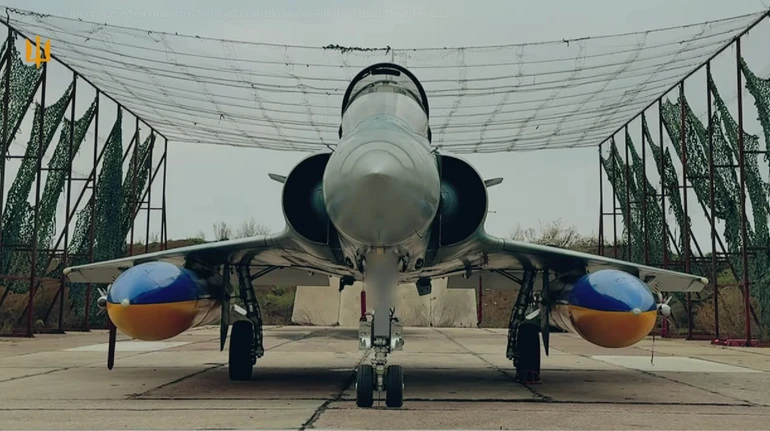 Ukrainian Air Force video shows French-supplied Mirage 2000 jets in action