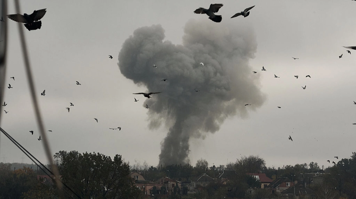 Russian ballistic missile hits business premises in Chernihiv: one killed and one injured