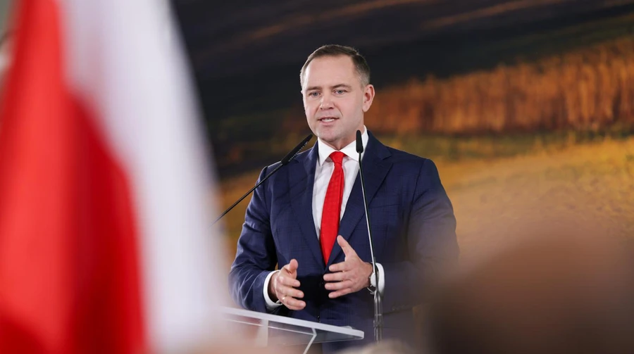 У Туска пояснили, чому не запросили Навроцького на конференцію з відновлення України
