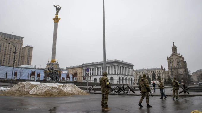 Резніков закликав українців палити колони окупанта з продовольством і боєприпасами