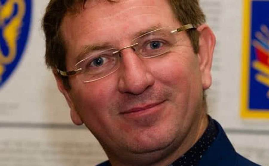 Экс-член Нацсовета по ТВ и радио отменил через суд указ Зеленского