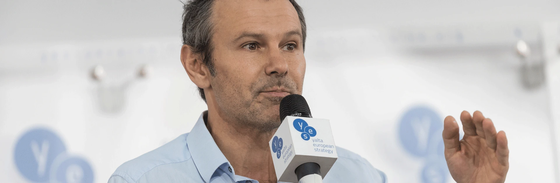 Новые лидеры: Стоит ли надеяться на Вакарчука?