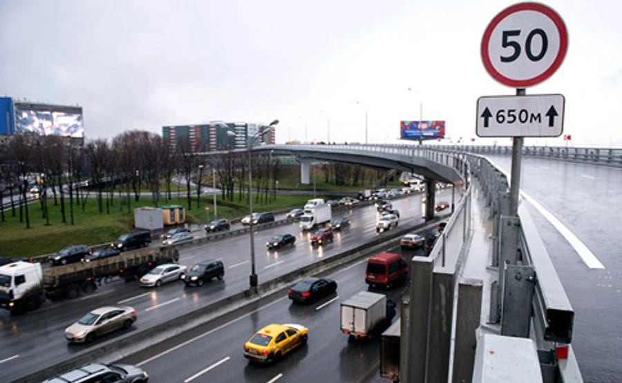 В украинских городах хотят уменьшить скорость до 50 км/ч