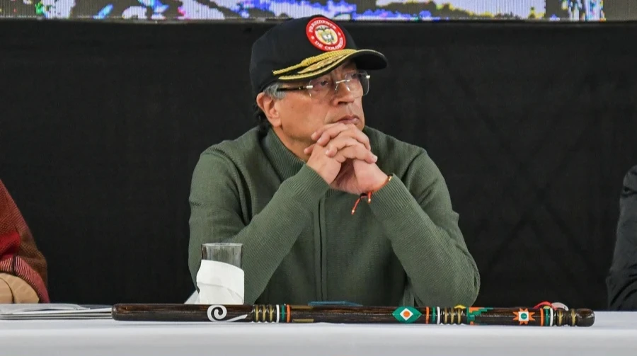 The President of Colombia has ordered the suspension of intelligence sharing with the United States