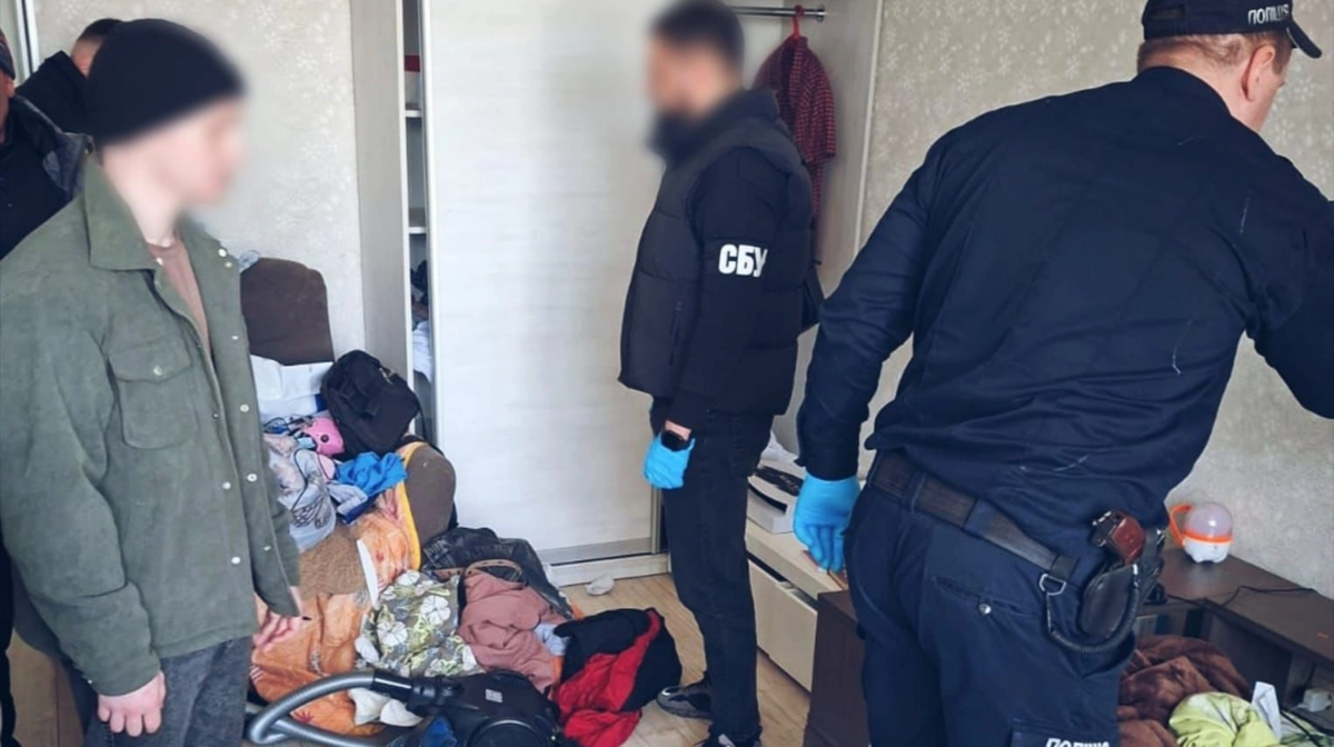 Підозрюваний у теракті в Бучі заявив, що його завербували через гру