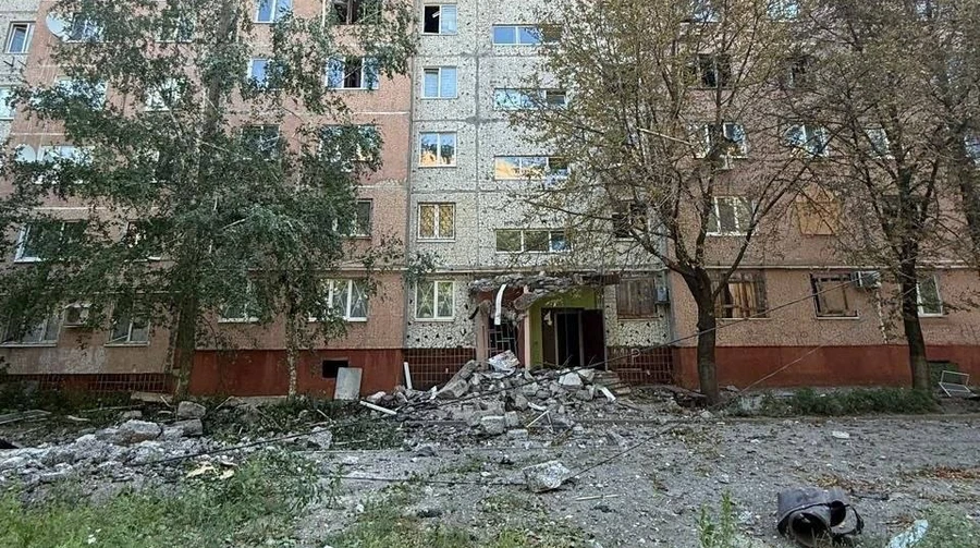 Россияне 8 раз атаковали Краматорск авиабомбами: 11 раненых, среди них младенец