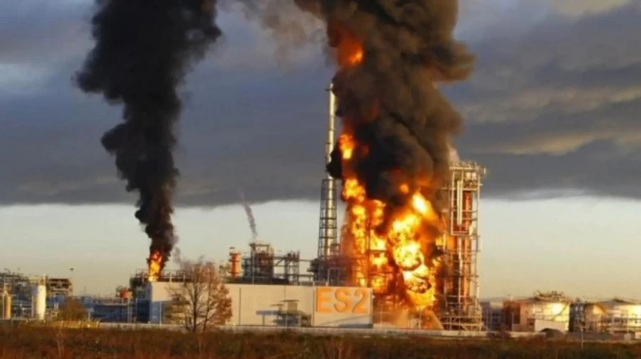 НАТО: Українські дрони вивели з ладу 10% нафтопереробки в РФ