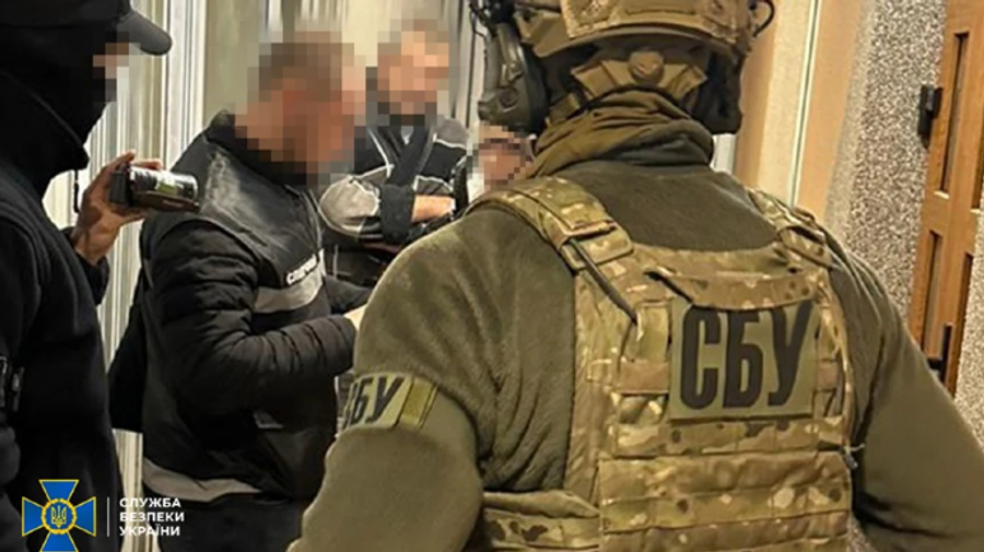 На Буковине разоблачили банду, которая лесными тропами переправляла мужчин за границу