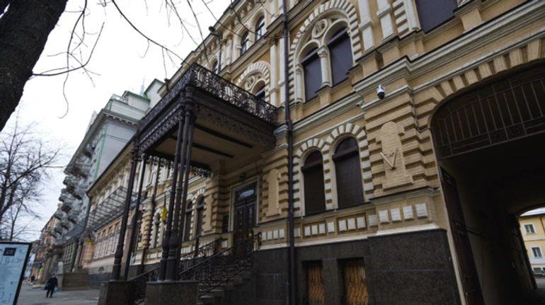 День стійких музеїв: Як музейний квартал Києва відновлюється після російської ракетної атаки