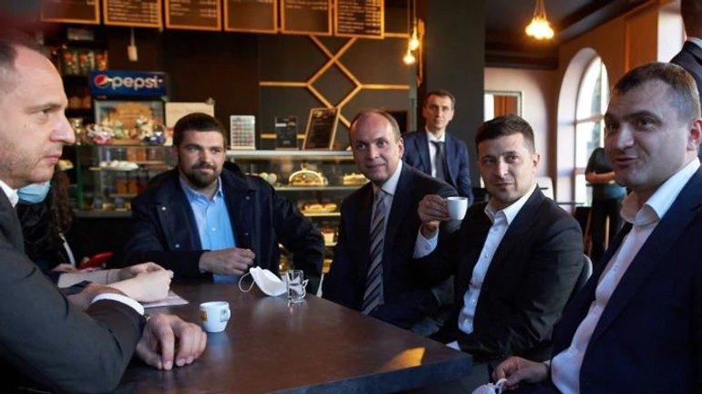 КС открыл производство по вопросу о штрафе Зеленского