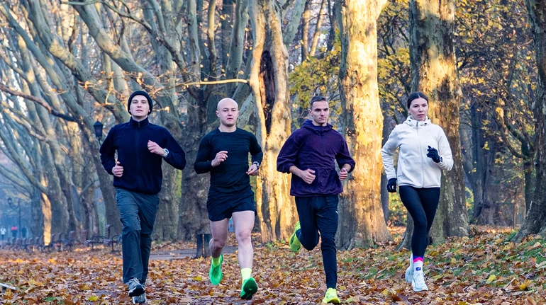 Как смарт-часы помогут в подготовке к пробежке: четыре истории бегунов (укр)