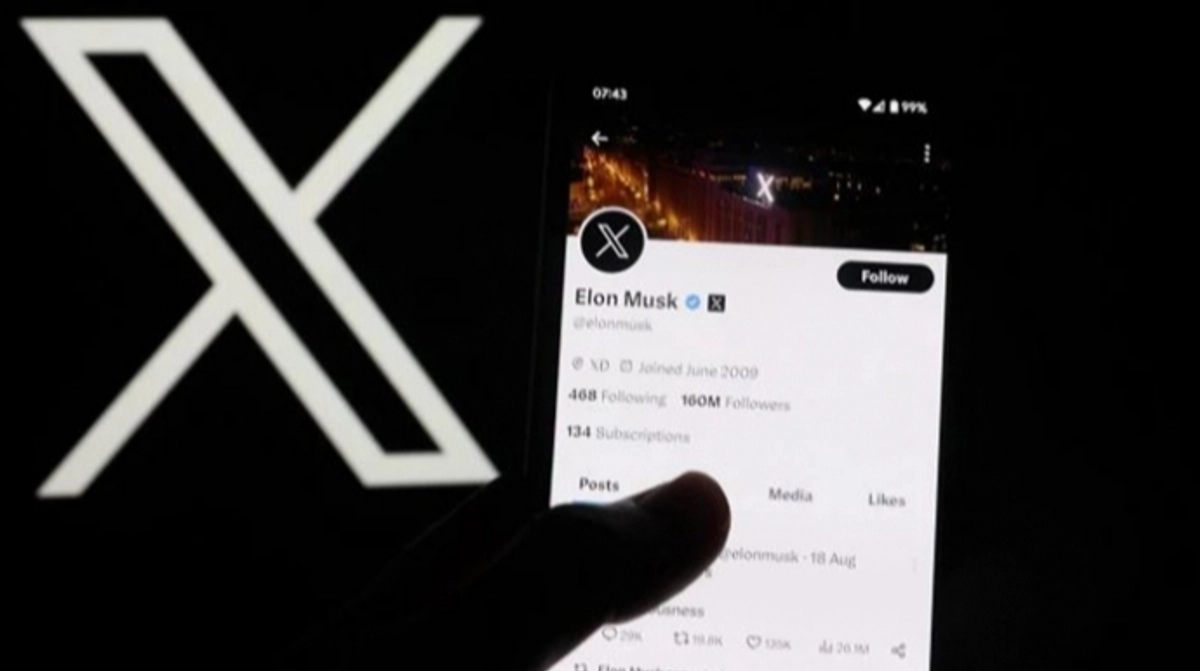 У США просять прибрати із застосунків соцмережу Маска через порнографію у Grok