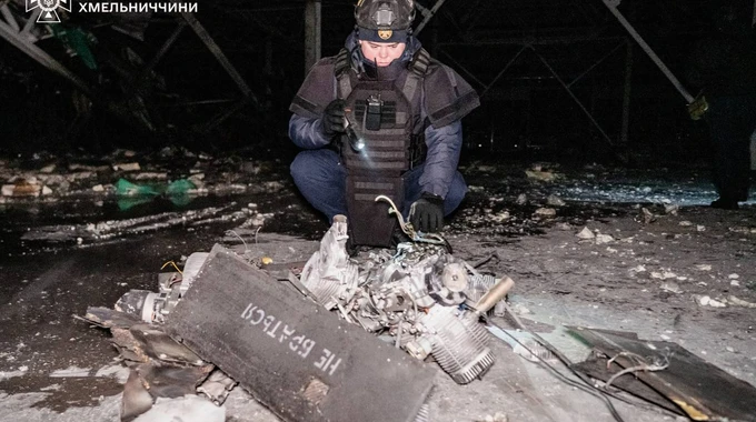 Fire breaks out in Khmelnytskyi Oblast due to Russian attack