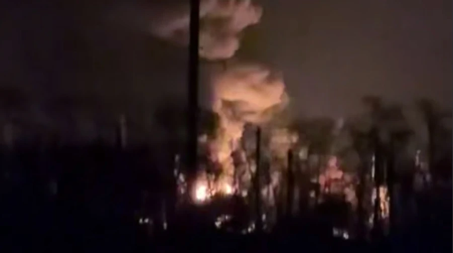 Drones attack Krasnodar Krai, oil depot catches fire – video