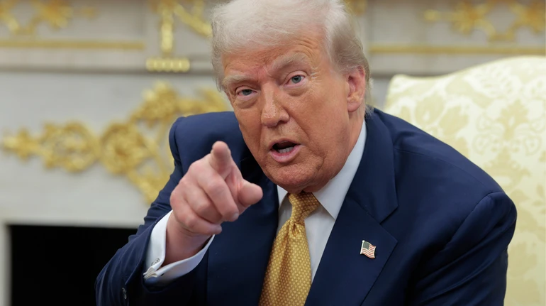 Трамп на тлі переговорів у Пакистані заявив, що в Тегерану немає карт