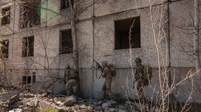 На фронте произошло более 230 боёв: Покровское и ещё одно направление враг атаковал 80 раз