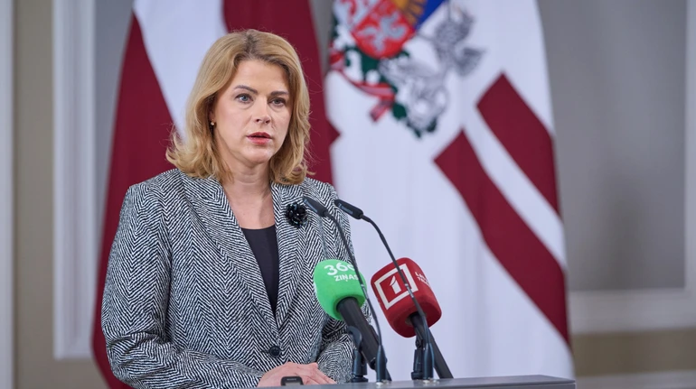 Прем'єрка Латвії Сіліня подала у відставку