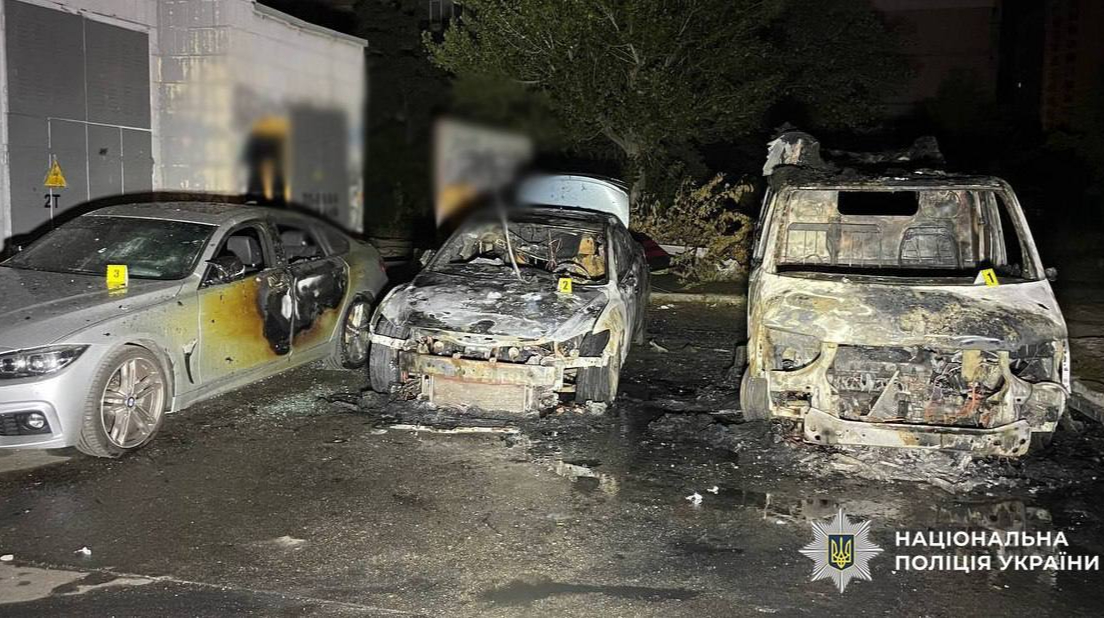 У Києві затримали чоловіка, який на замовлення РФ підпалив військове авто