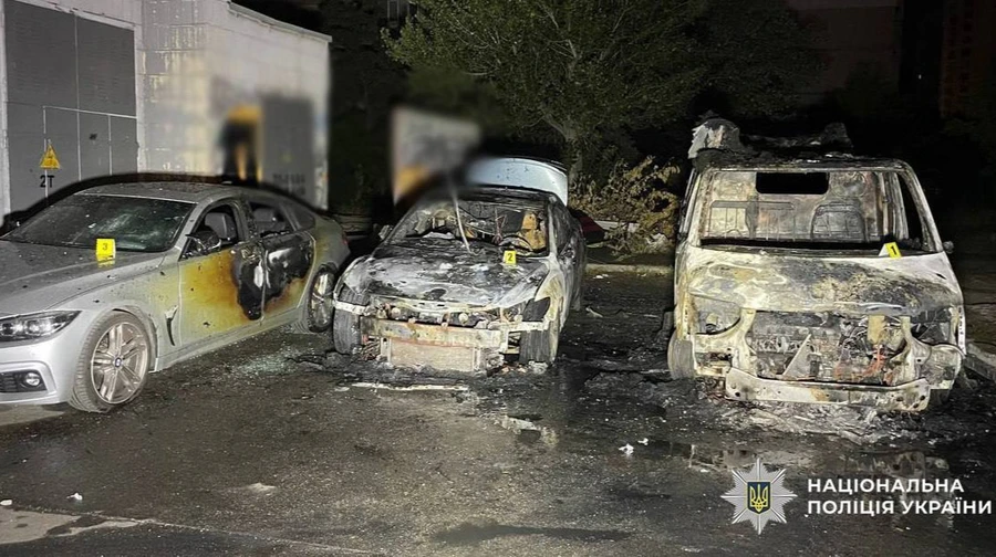 У Києві затримали чоловіка, який на замовлення РФ підпалив військове авто