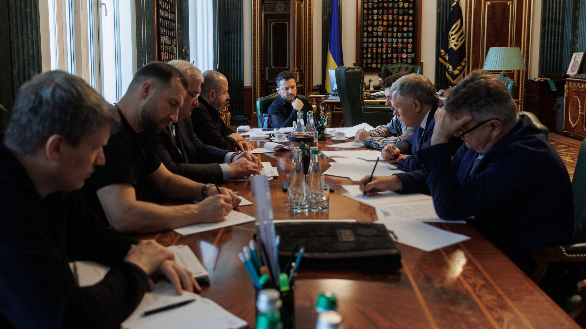 Зеленський: Найближчим часом українські пілоти розпочнуть навчання на французьких Rafale Зеленський: Найближчим часом українські пілоти розпочнуть навчання на французьких Rafale