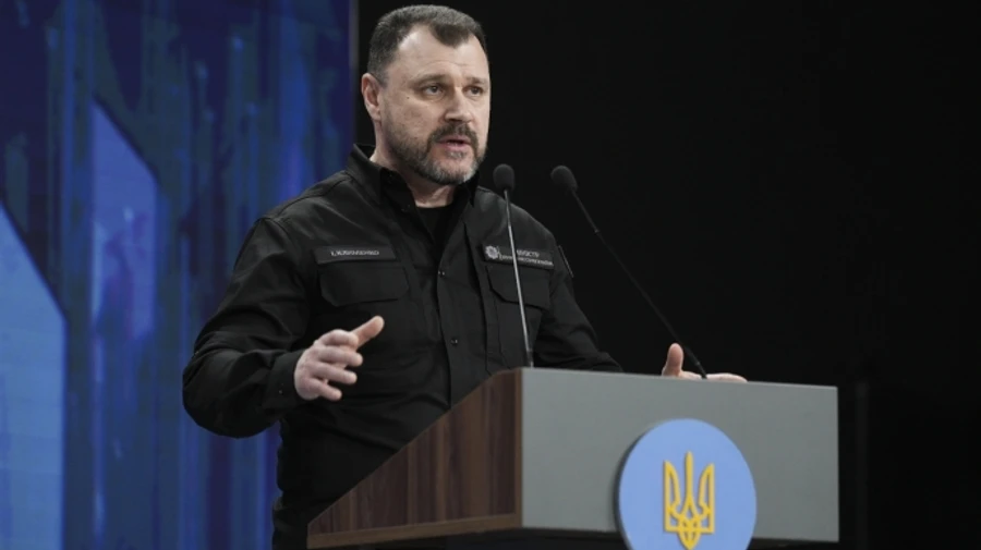 МВС просить повідомляти про корупцію у сервісних центрах у чат-бот або на гарячу лінію