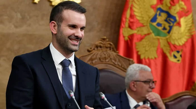 Прозахідні друзі Путіна: чому ЄС та США непокояться через новий уряд Чорногорії