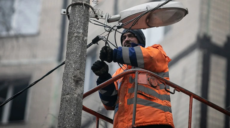 В Украине ожидается дефицит электричества: когда возможны отключения и как помочь энергосистеме