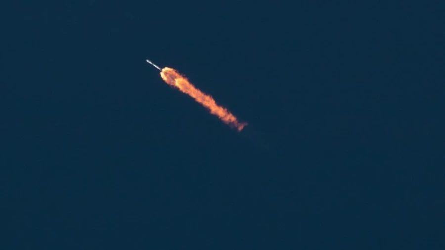 Ракета SpaceX стартовала на орбиту со спутником для изучения океана