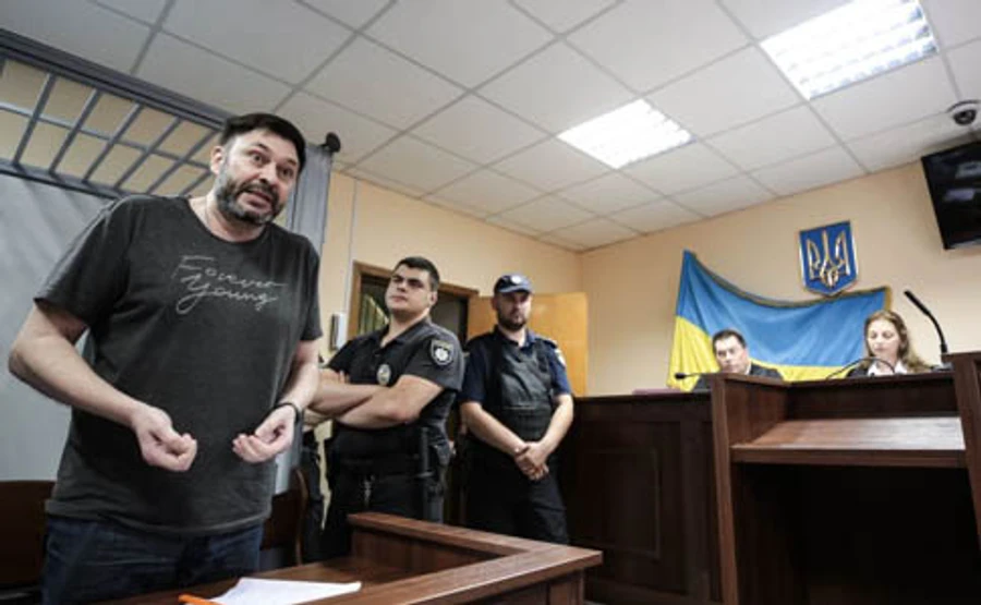 Кремль відповів на заклик Зеленського щодо моряків: Спочатку Вишинський