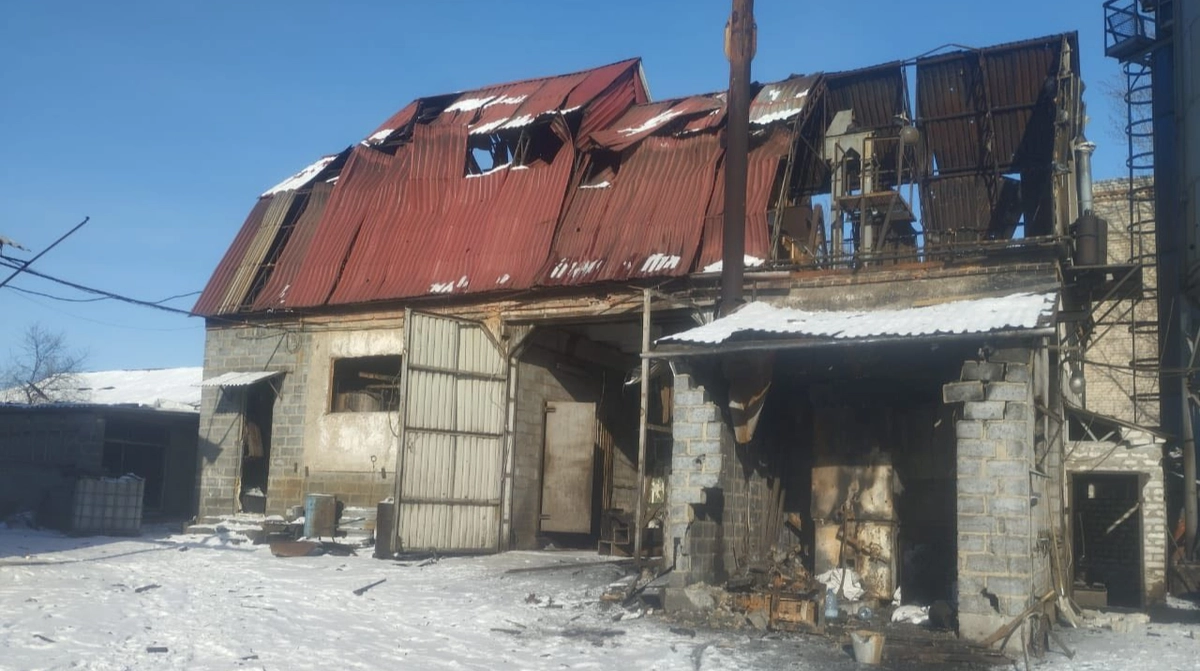 Russia strikes Sloviansk with guided aerial bombs for second time: one killed, more than 20 houses damaged