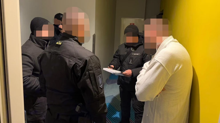 Офицеру ТЦК на Киевщине объявили подозрение в избиении и унижении военнообязанных