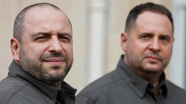 УП узнала о трехчасовой встрече Ермака и Умерова в конце января в ЖК секретаря СНБО