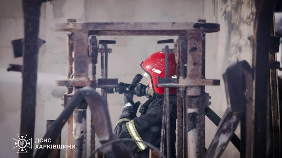 Через удар РФ по підприємству на Харківщині загинули троє людей, є поранені