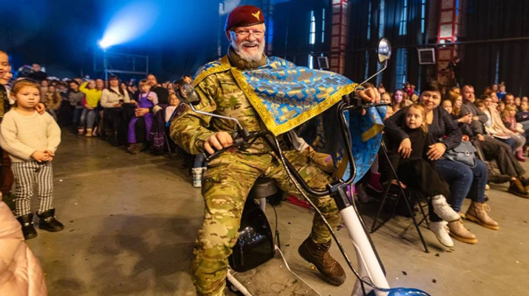 Пиши листи до Миколая: світлий мюзикл, створений у темряві блекаутів