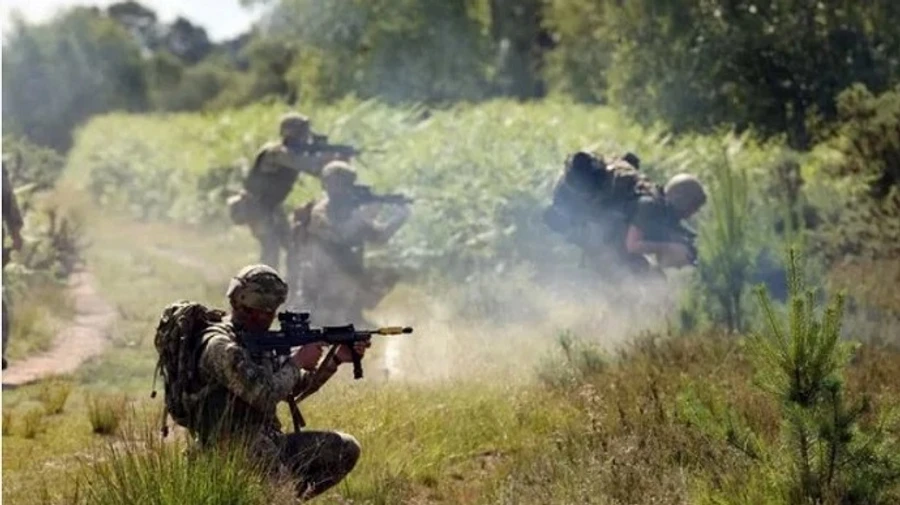 Защитники уничтожили еще 680 захватчиков, самолет и 27 артсистем врага