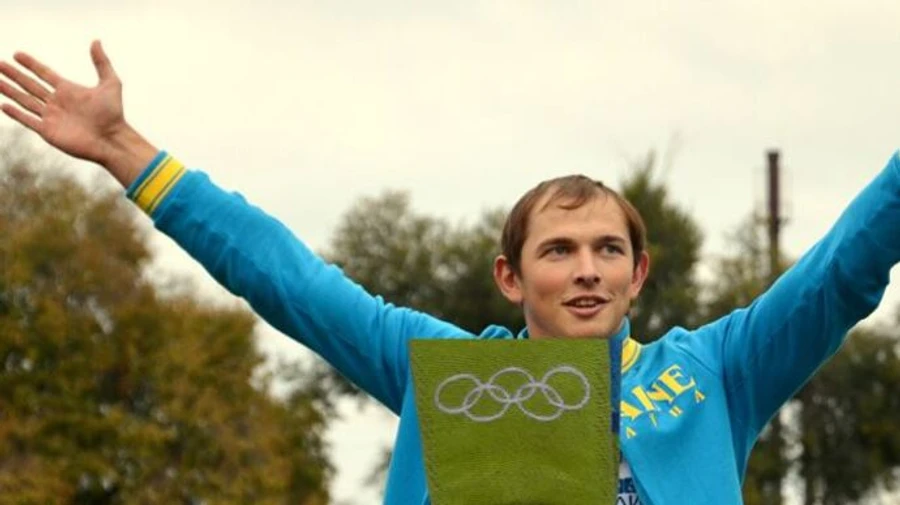 Каноист Чебан выставил на аукцион олимпийские медали для помощи жертвам войны