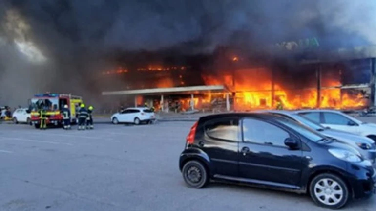 Я ее даже не поцеловал. Воспоминания родных о жертвах обстрела ТЦ Амстор в Кременчуге