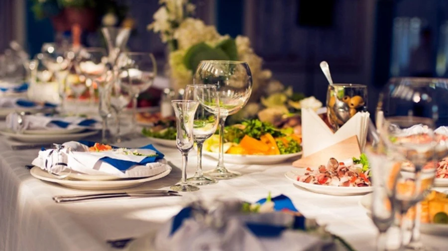 В ресторанах Львовщины ограничили меню из-за жары: никакого майонеза