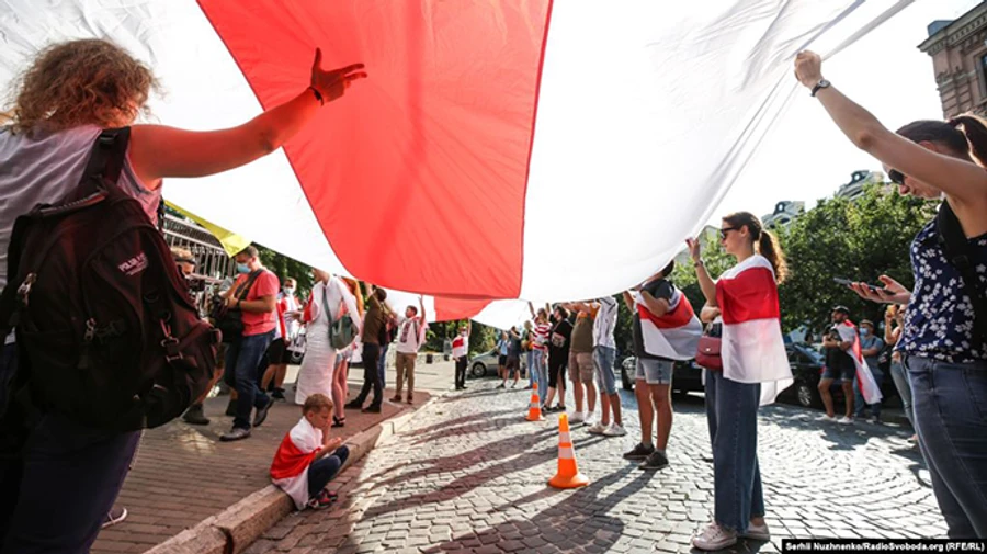 На Майдане в Киеве поддержали протестующих Беларуси