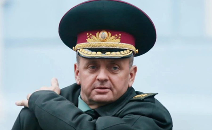 Муженко розповів Хугу, що тиші дотримується лише Україна