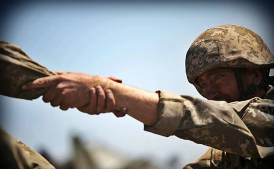 За сутки в зоне АТО 3 бойца погибли, 13 ранены – штаб