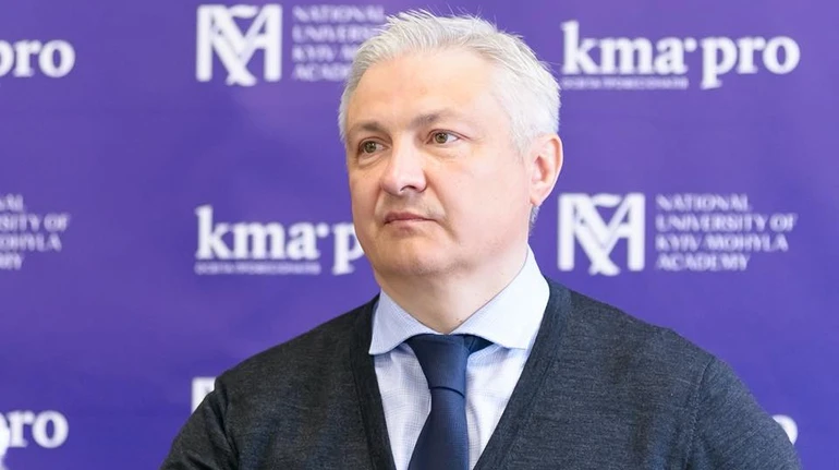 У МЗС призначили спецпосла з питань військовополонених, цивільних і зниклих безвісти