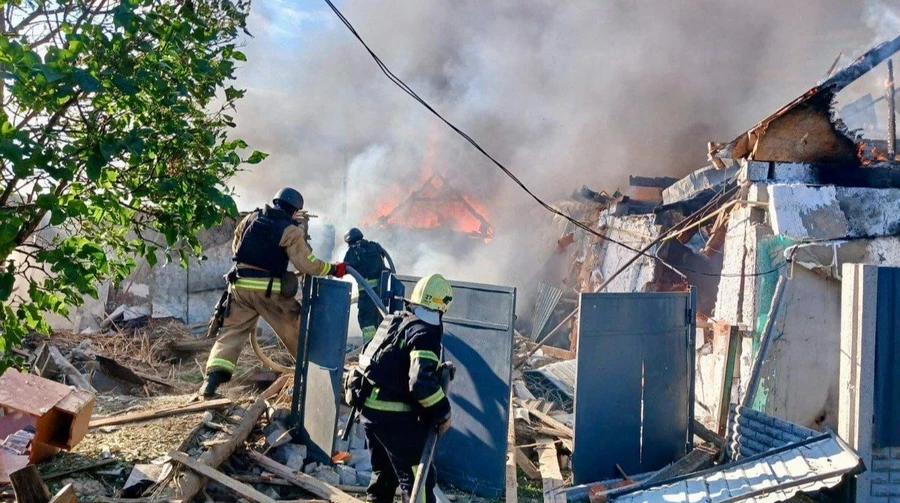 Child killed and two people injured in Russian strike on Pavlohrad