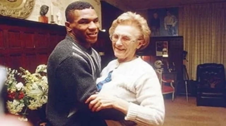 Українська мама Тайсона. Як українка виховала легенду боксу