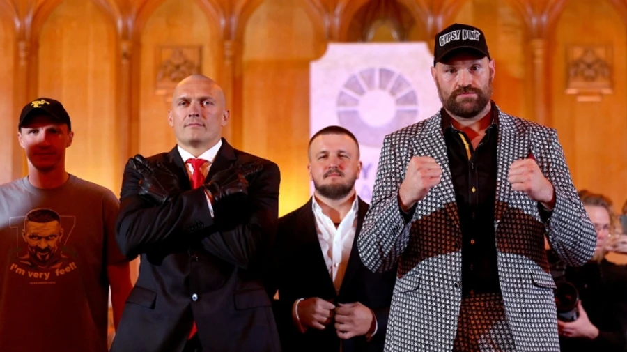 Ukraine's Usyk and UK's Fury staredown in London