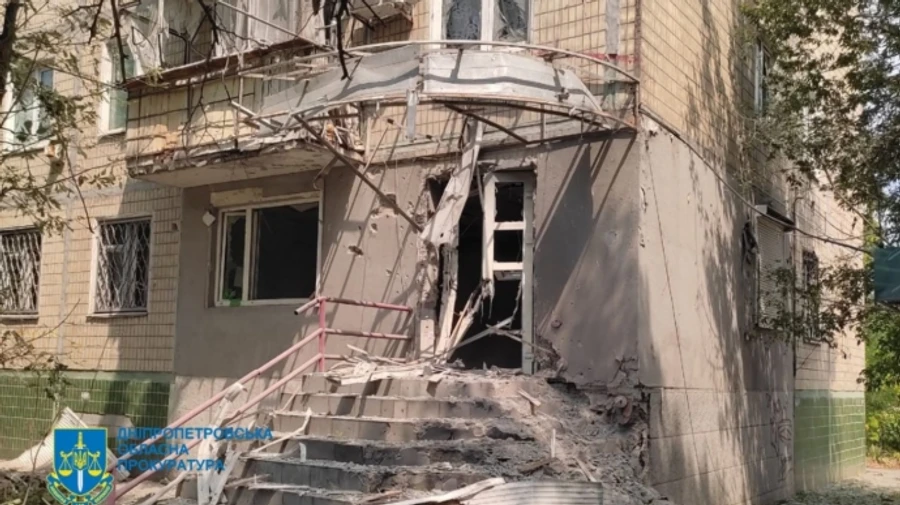 Russians shell Nikopol, injuring 5 people – photos
