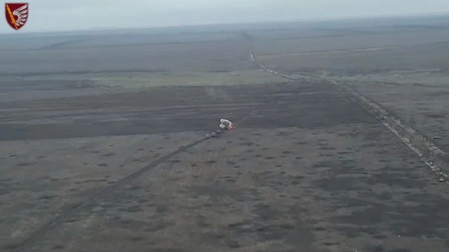 Russians lose 30 tanks and 104 armoured combat vehicles over one week – video