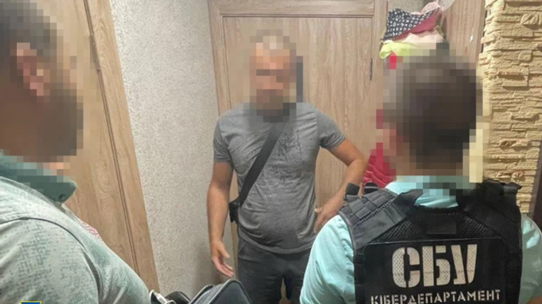 Экс-милиционер под прикрытием детективного агентства торговал данными из государственных баз