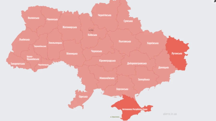 По всей Украине звучала воздушная тревога