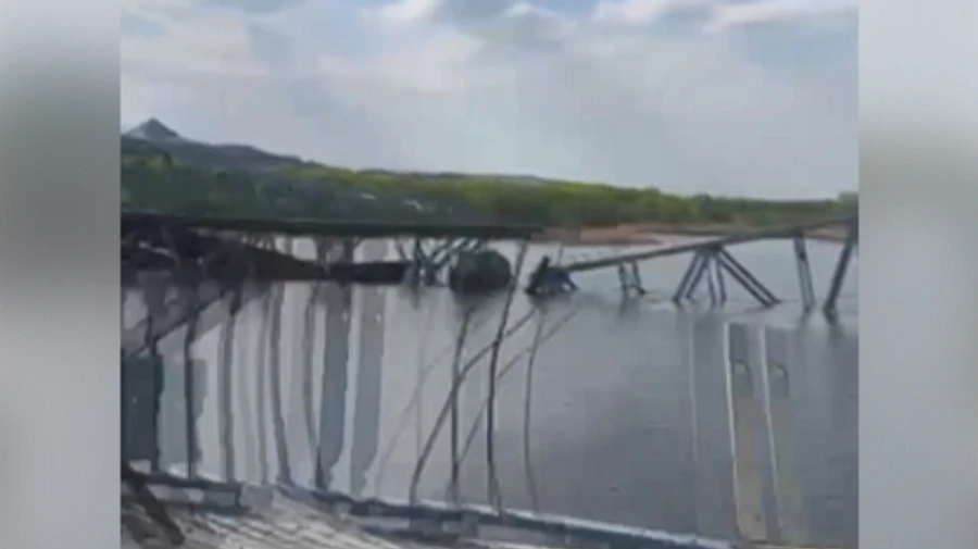 Armed Forces of Ukraine clarify that bridge with wagons in Donetsk region was blown up by occupiers